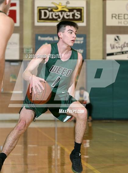 Thumbnail 1 in Weed vs. Fall River (CIF Northern Section D6 Final) photogallery.