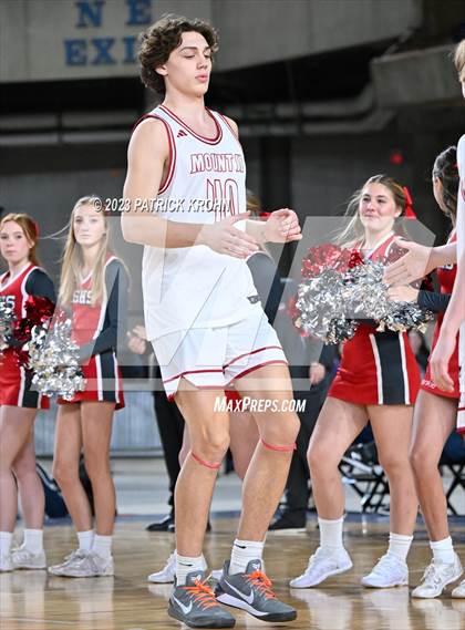 Thumbnail 2 in Mount Si vs. Richland (WIAA State Quarterfinal) photogallery.