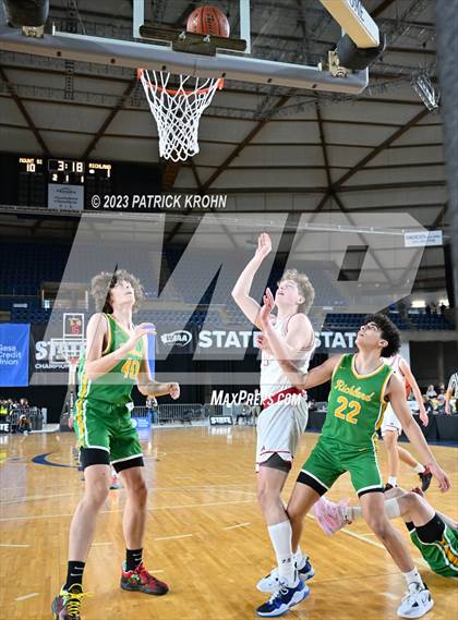 Thumbnail 3 in Mount Si vs. Richland (WIAA State Quarterfinal) photogallery.