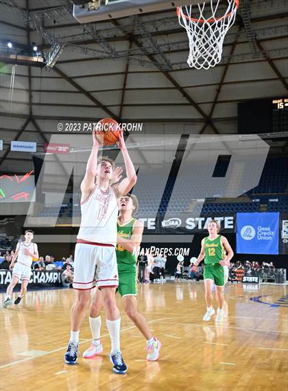 Thumbnail 2 in Mount Si vs. Richland (WIAA State Quarterfinal) photogallery.