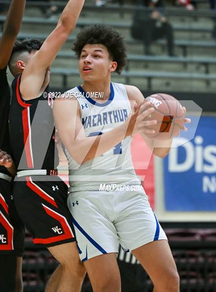 Thumbnail 3 in MacArthur [Douglas] vs Churchill photogallery.