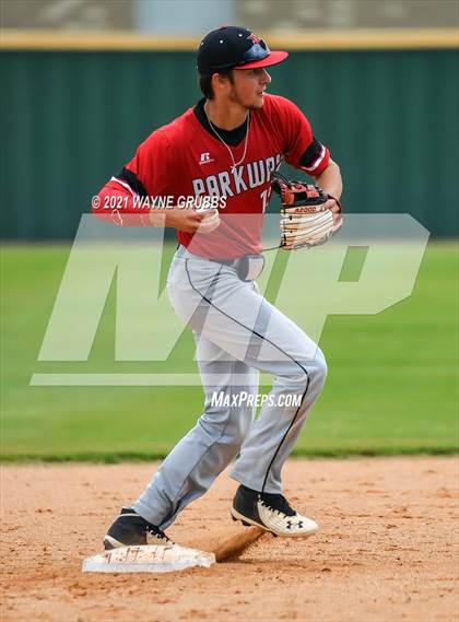 Thumbnail 1 in Parkway @ Captain Shreve photogallery.