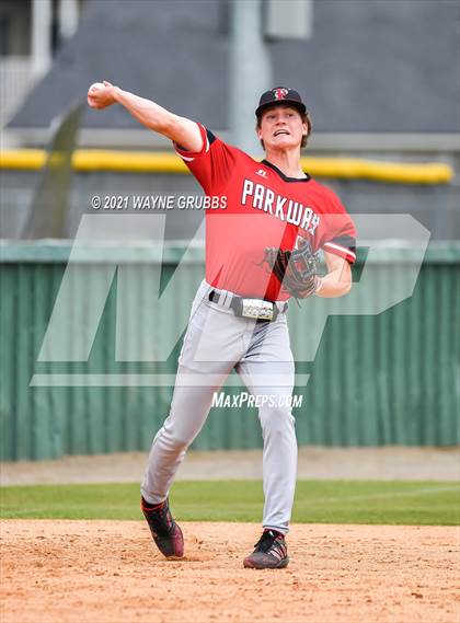 Thumbnail 3 in Parkway @ Captain Shreve photogallery.