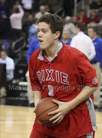 Thumbnail 1 in Dixie Heights vs. Newport Central Catholic (Ninth Region Tournament) photogallery.
