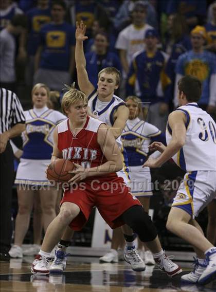 Thumbnail 3 in Dixie Heights vs. Newport Central Catholic (Ninth Region Tournament) photogallery.