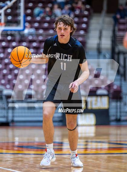 Thumbnail 2 in Rich vs. Panguitch (UHSAA 1A Quarterfinal) photogallery.