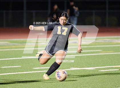 Thumbnail 2 in Vallejo @ American Canyon photogallery.