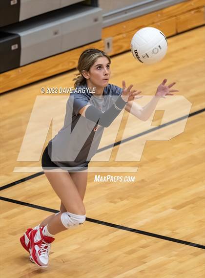 Thumbnail 2 in Maple Mountain vs. Mountain Ridge (Rocky Mountain Champions Classic) photogallery.