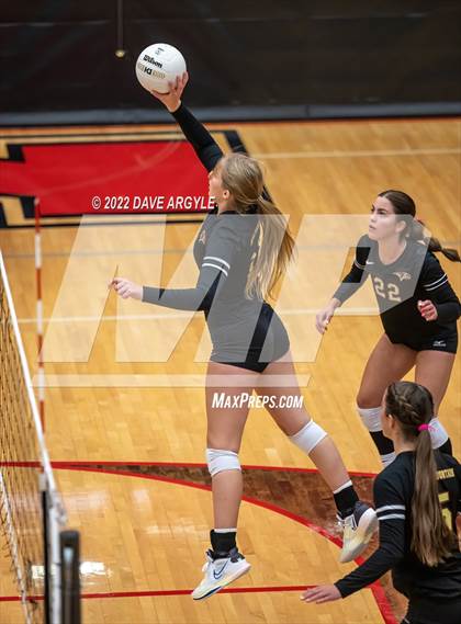 Thumbnail 3 in Maple Mountain vs. Mountain Ridge (Rocky Mountain Champions Classic) photogallery.