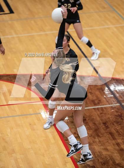 Thumbnail 3 in Maple Mountain vs. Mountain Ridge (Rocky Mountain Champions Classic) photogallery.