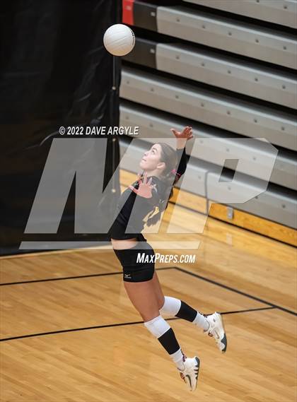 Thumbnail 2 in Maple Mountain vs. Mountain Ridge (Rocky Mountain Champions Classic) photogallery.