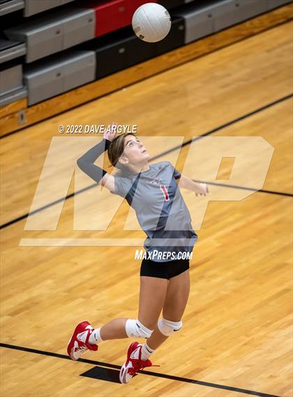 Thumbnail 2 in Maple Mountain vs. Mountain Ridge (Rocky Mountain Champions Classic) photogallery.