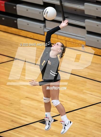 Thumbnail 2 in Maple Mountain vs. Mountain Ridge (Rocky Mountain Champions Classic) photogallery.