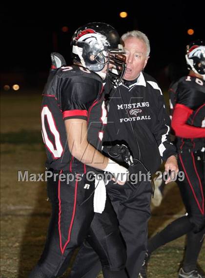 Thumbnail 2 in Arleta vs. El Camino Real (CIF LA City Section Playoffs) photogallery.