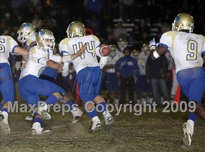 Thumbnail 2 in Arleta vs. El Camino Real (CIF LA City Section Playoffs) photogallery.
