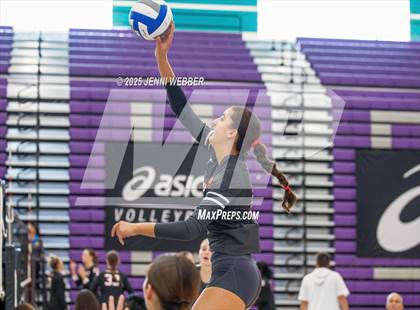 Thumbnail 3 in Redondo Union vs. Archbishop Mitty (Durango Fall Classic) photogallery.