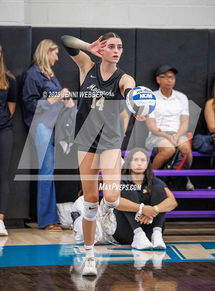 Thumbnail 2 in Redondo Union vs. Archbishop Mitty (Durango Fall Classic) photogallery.