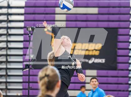 Thumbnail 2 in Redondo Union vs. Archbishop Mitty (Durango Fall Classic) photogallery.