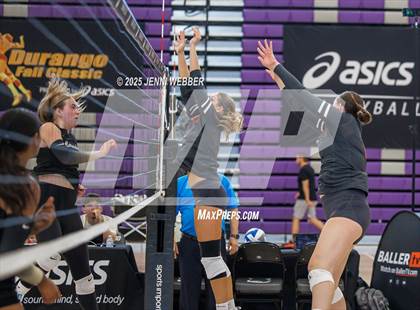 Thumbnail 1 in Redondo Union vs. Archbishop Mitty (Durango Fall Classic) photogallery.