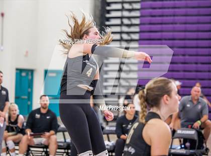 Thumbnail 1 in Redondo Union vs. Archbishop Mitty (Durango Fall Classic) photogallery.