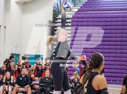 Thumbnail 2 in Redondo Union vs. Archbishop Mitty (Durango Fall Classic) photogallery.