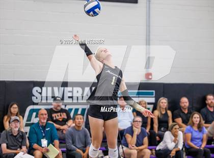 Thumbnail 3 in Redondo Union vs. Archbishop Mitty (Durango Fall Classic) photogallery.