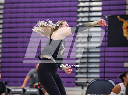 Thumbnail 1 in Redondo Union vs. Archbishop Mitty (Durango Fall Classic) photogallery.
