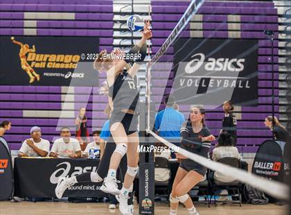 Thumbnail 2 in Redondo Union vs. Archbishop Mitty (Durango Fall Classic) photogallery.