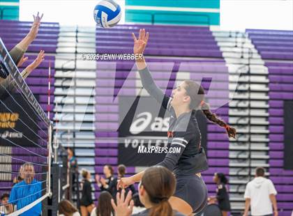 Thumbnail 1 in Redondo Union vs. Archbishop Mitty (Durango Fall Classic) photogallery.