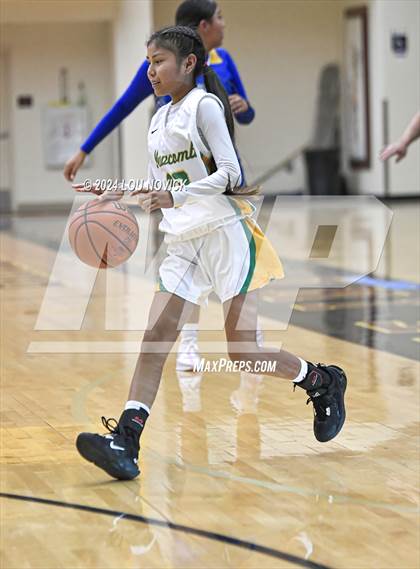 Thumbnail 2 in Cuba @ Newcomb (Lady Braves Invitational at Santa Fe Indian School) photogallery.