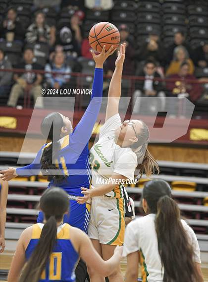 Thumbnail 2 in Cuba @ Newcomb (Lady Braves Invitational at Santa Fe Indian School) photogallery.