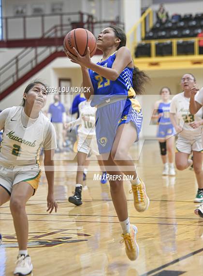 Thumbnail 3 in Cuba @ Newcomb (Lady Braves Invitational at Santa Fe Indian School) photogallery.