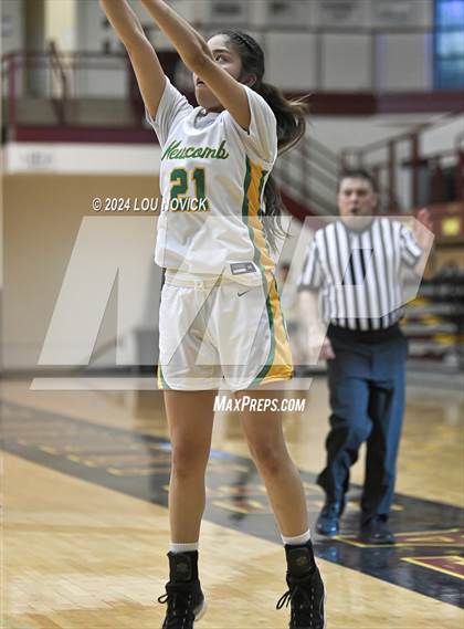 Thumbnail 2 in Cuba @ Newcomb (Lady Braves Invitational at Santa Fe Indian School) photogallery.