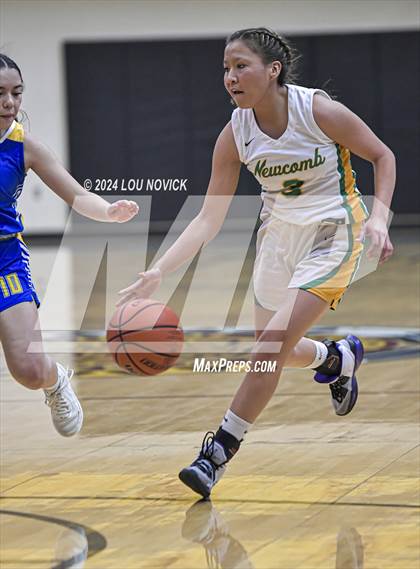 Thumbnail 1 in Cuba @ Newcomb (Lady Braves Invitational at Santa Fe Indian School) photogallery.