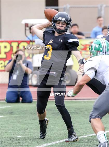 Thumbnail 1 in Thatcher vs. Round Valley (AIA 2A Final)  photogallery.