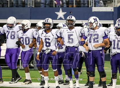 Thumbnail 2 in Waskom vs. Newton (UIL 3A Division 2 Final) photogallery.