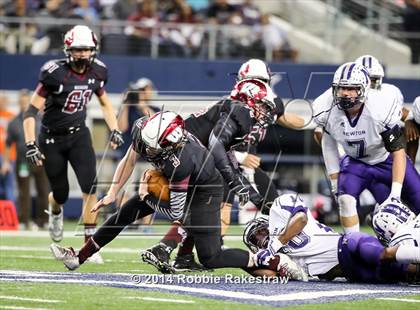 Thumbnail 2 in Waskom vs. Newton (UIL 3A Division 2 Final) photogallery.