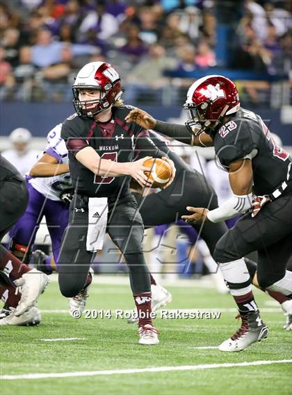 Thumbnail 2 in Waskom vs. Newton (UIL 3A Division 2 Final) photogallery.