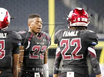 Thumbnail 2 in Waskom vs. Newton (UIL 3A Division 2 Final) photogallery.