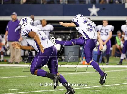 Thumbnail 1 in Waskom vs. Newton (UIL 3A Division 2 Final) photogallery.