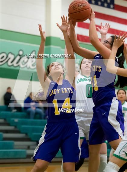 Thumbnail 1 in Carrizo Springs vs Pearsall (Maverick Classic) photogallery.
