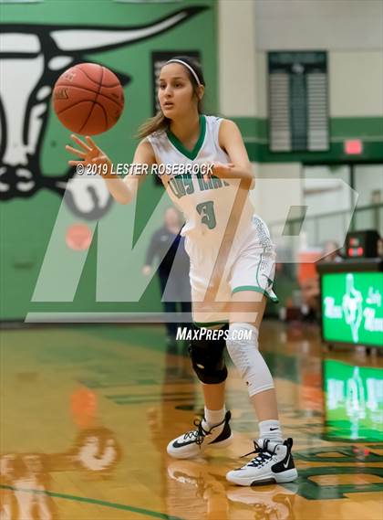 Thumbnail 1 in Carrizo Springs vs Pearsall (Maverick Classic) photogallery.