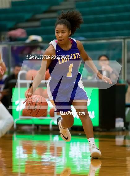 Thumbnail 3 in Carrizo Springs vs Pearsall (Maverick Classic) photogallery.