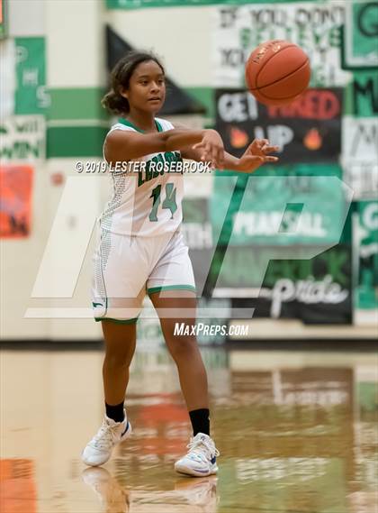 Thumbnail 3 in Carrizo Springs vs Pearsall (Maverick Classic) photogallery.