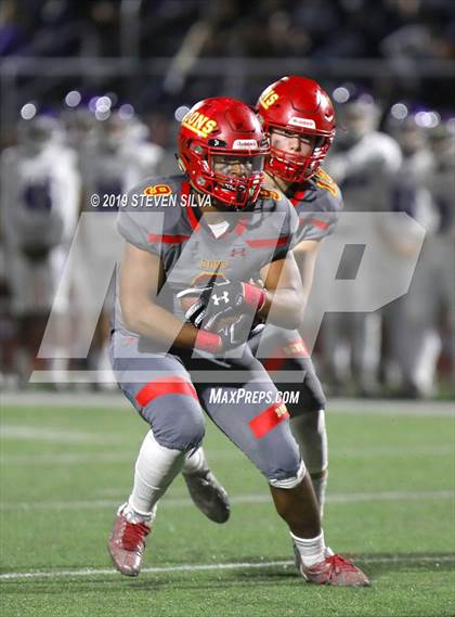 Thumbnail 2 in Carlsbad vs. Cathedral Catholic (CIF SDS Open Division Semifinal) photogallery.