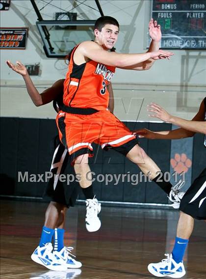 Thumbnail 3 in Mamaroneck vs. Saunders (Harry Jefferson Holiday Showcase) photogallery.