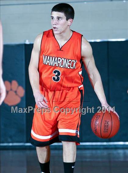 Thumbnail 2 in Mamaroneck vs. Saunders (Harry Jefferson Holiday Showcase) photogallery.