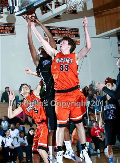 Thumbnail 1 in Mamaroneck vs. Saunders (Harry Jefferson Holiday Showcase) photogallery.