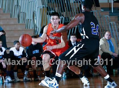 Thumbnail 2 in Mamaroneck vs. Saunders (Harry Jefferson Holiday Showcase) photogallery.