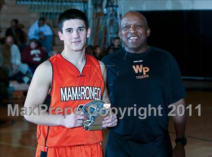 Thumbnail 2 in Mamaroneck vs. Saunders (Harry Jefferson Holiday Showcase) photogallery.